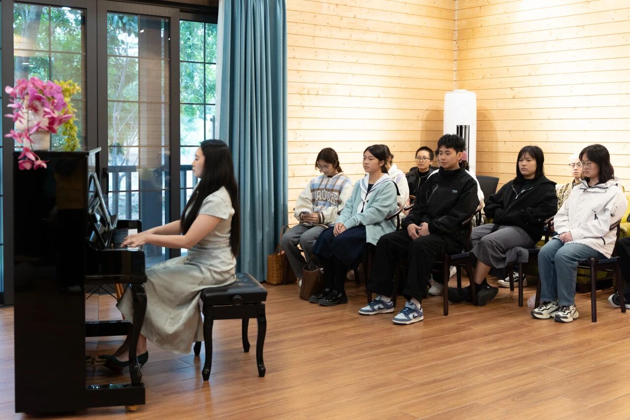 英国上市公司365