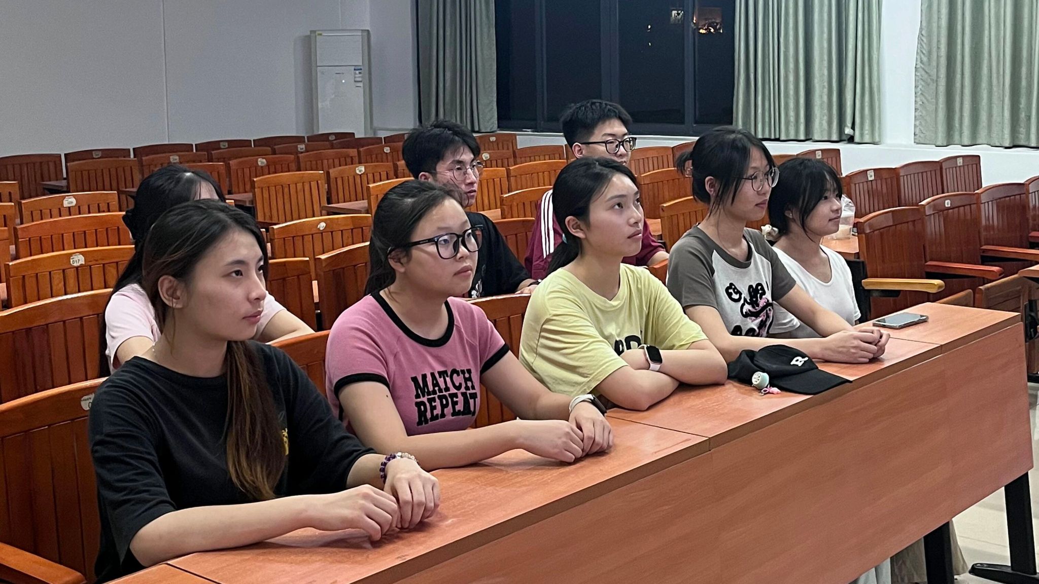 英国上市公司365