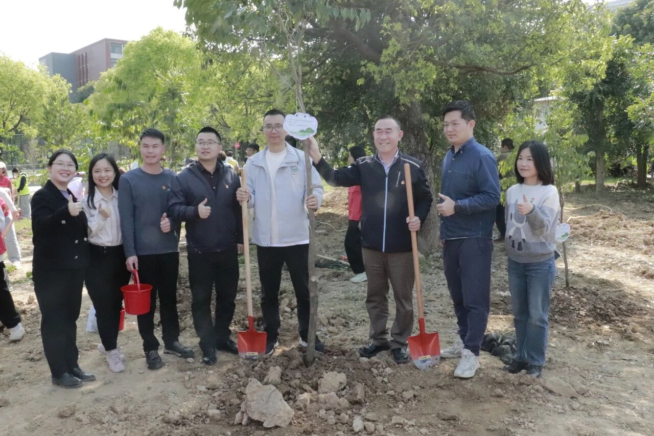 英国上市公司365