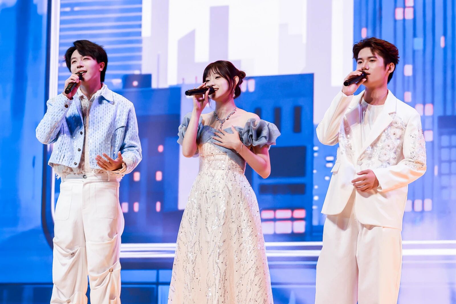 英国上市公司365